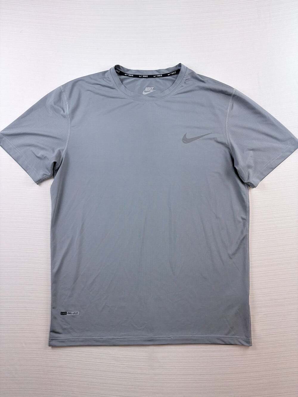 Nike Dri-FIT Short Sleeve T-Shirt Size 2XL Gray Running Top